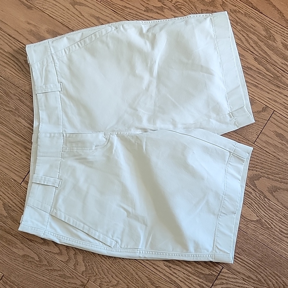 Vineyard Vines NWT 9" Every Day Shorts